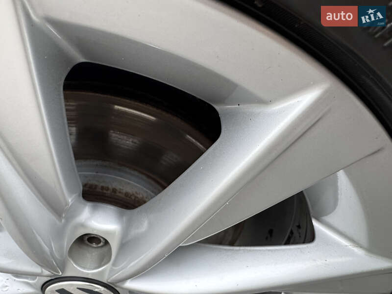 Внедорожник / Кроссовер Volkswagen Tiguan 2013 в Киеве фото 15 Внедорожник / Кроссовер Volkswagen Tiguan 2013 в Киеве