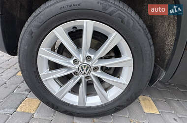 Позашляховик / Кросовер Volkswagen Tiguan 2013 в  фото 18 Позашляховик / Кросовер Volkswagen Tiguan 2013 в