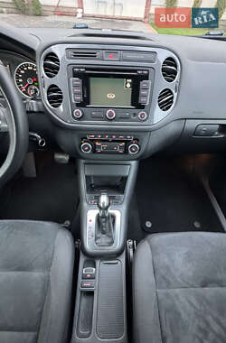 Позашляховик / Кросовер Volkswagen Tiguan 2013 в  фото 37 Позашляховик / Кросовер Volkswagen Tiguan 2013 в