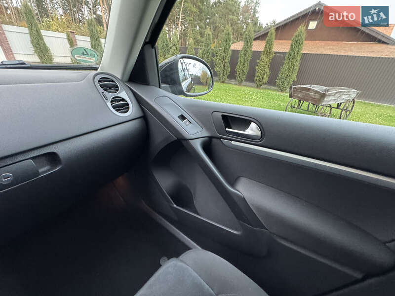 Внедорожник / Кроссовер Volkswagen Tiguan 2013 в Киеве фото 36 Внедорожник / Кроссовер Volkswagen Tiguan 2013 в Киеве