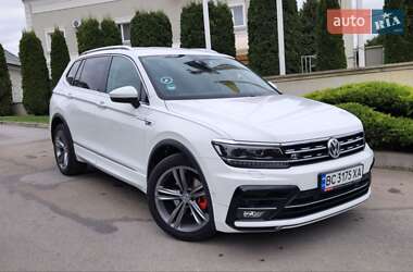 Внедорожник / Кроссовер Volkswagen Tiguan 2018 в Львове