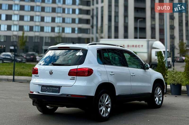 Позашляховик / Кросовер Volkswagen Tiguan 2016 в Києві