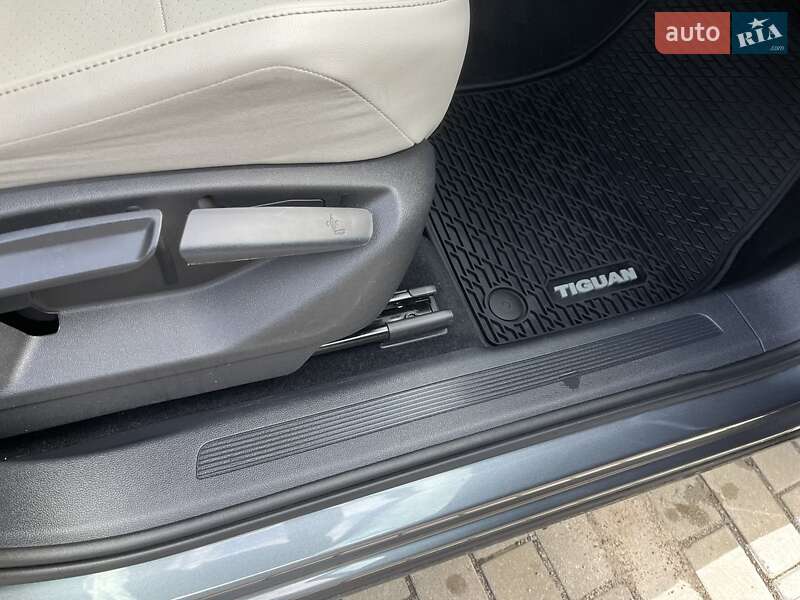 Внедорожник / Кроссовер Volkswagen Tiguan 2018 в Луцке фото 38 Внедорожник / Кроссовер Volkswagen Tiguan 2018 в Луцке