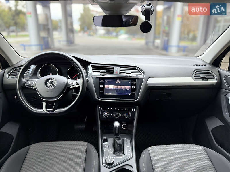 Внедорожник / Кроссовер Volkswagen Tiguan 2020 в Николаеве