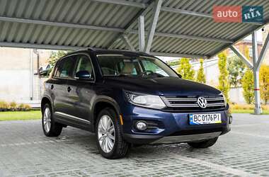 Позашляховик / Кросовер Volkswagen Tiguan 2016 в Львові