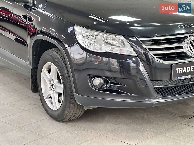 Внедорожник / Кроссовер Volkswagen Tiguan 2010 в Киеве