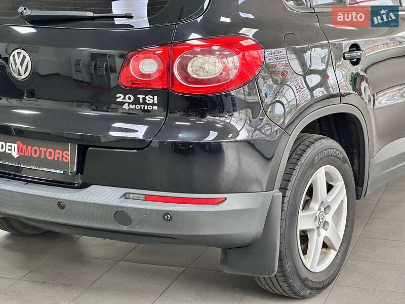 Внедорожник / Кроссовер Volkswagen Tiguan 2010 в Киеве