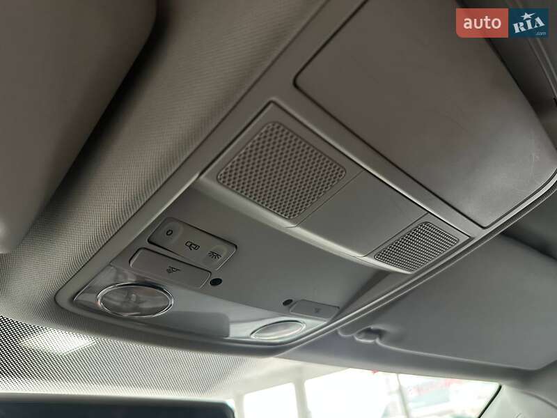 Внедорожник / Кроссовер Volkswagen Tiguan 2010 в Киеве