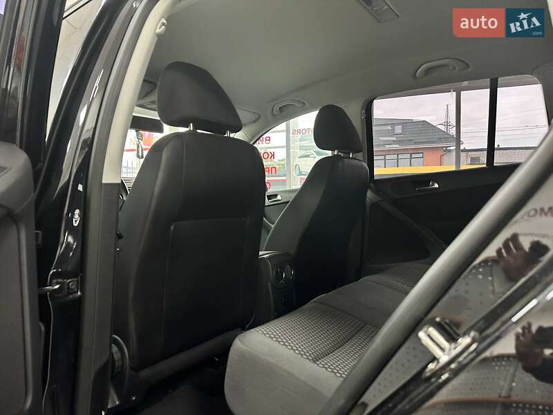 Внедорожник / Кроссовер Volkswagen Tiguan 2010 в Киеве