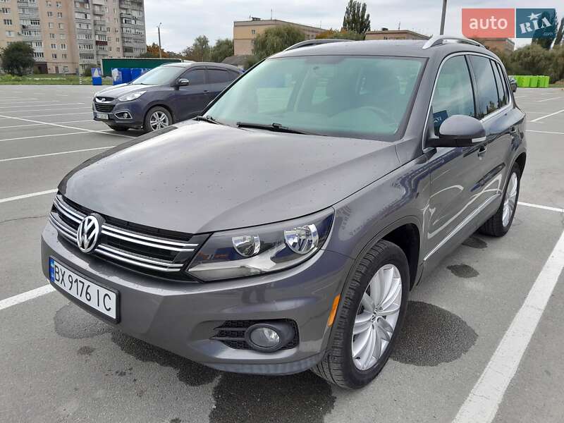 Позашляховик / Кросовер Volkswagen Tiguan 2012 в Кам'янець-Подільському