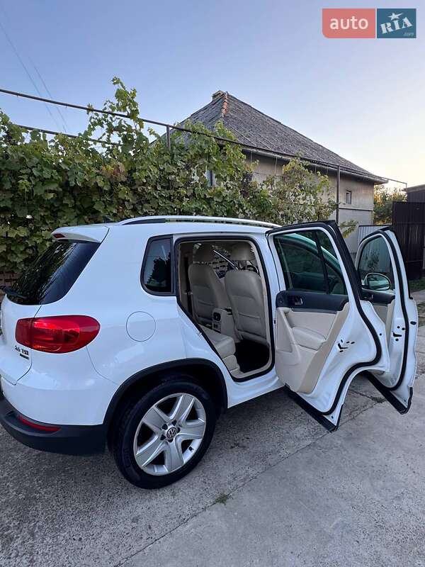 Позашляховик / Кросовер Volkswagen Tiguan 2015 в Ужгороді фото 9 Позашляховик / Кросовер Volkswagen Tiguan 2015 в Ужгороді