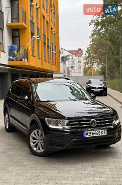 Позашляховик / Кросовер Volkswagen Tiguan 2018 в Вінниці