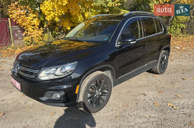 Позашляховик / Кросовер Volkswagen Tiguan 2015 в Шумську