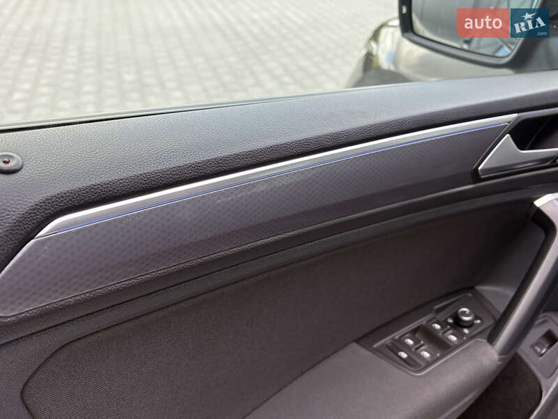 Позашляховик / Кросовер Volkswagen Tiguan 2021 в Львові фото 45 Позашляховик / Кросовер Volkswagen Tiguan 2021 в Львові