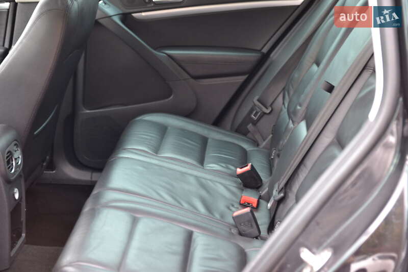 Внедорожник / Кроссовер Volkswagen Tiguan 2012 в Луцке
