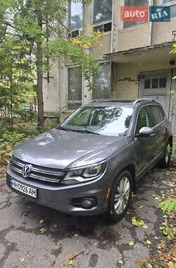 Внедорожник / Кроссовер Volkswagen Tiguan 2016 в Одессе