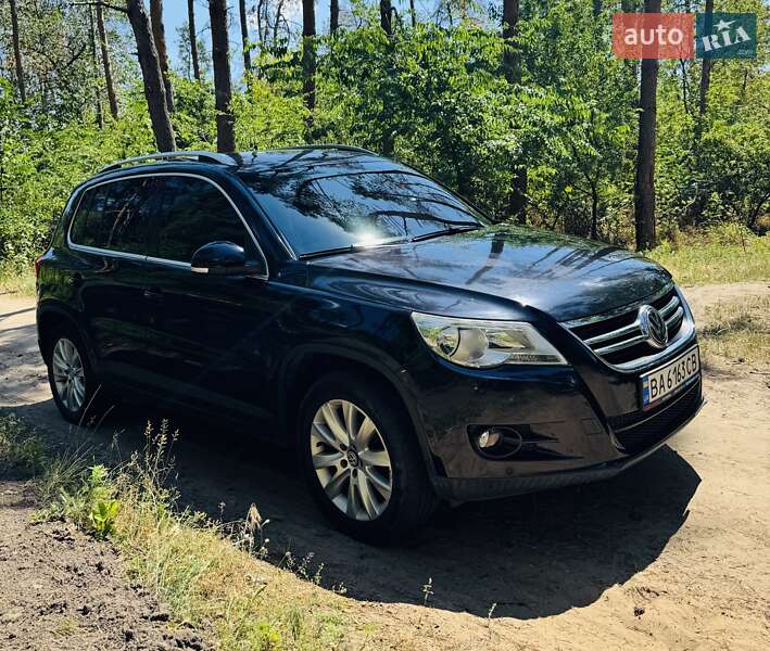 Внедорожник / Кроссовер Volkswagen Tiguan 2009 в Кропивницком