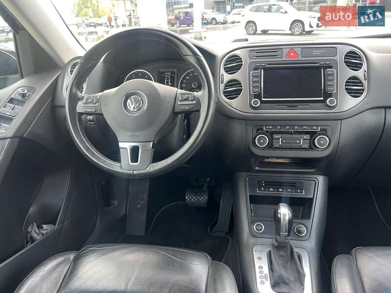 Внедорожник / Кроссовер Volkswagen Tiguan 2011 в Киеве