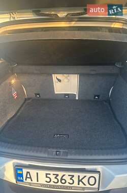 Внедорожник / Кроссовер Volkswagen Tiguan 2016 в 