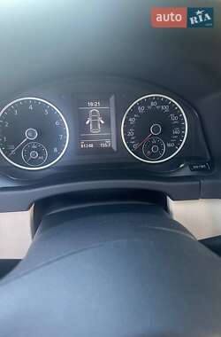 Внедорожник / Кроссовер Volkswagen Tiguan 2016 в 