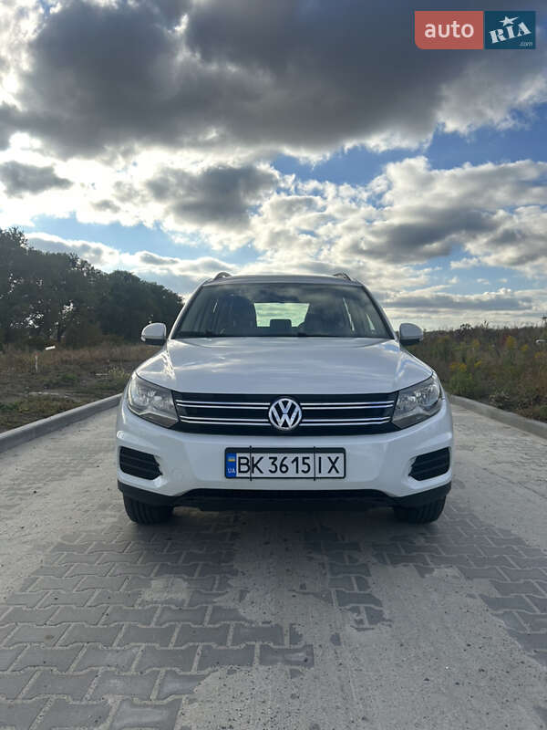 Внедорожник / Кроссовер Volkswagen Tiguan 2016 в Ровно фото 2 Внедорожник / Кроссовер Volkswagen Tiguan 2016 в Ровно