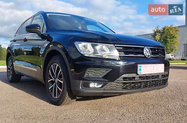 Внедорожник / Кроссовер Volkswagen Tiguan 2019 в Ровно