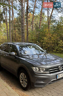 Позашляховик / Кросовер Volkswagen Tiguan 2019 в Львові