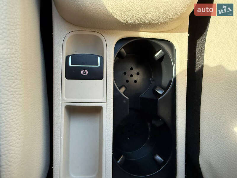 Позашляховик / Кросовер Volkswagen Tiguan 2015 в Стрию