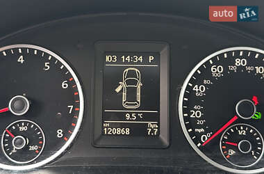 Внедорожник / Кроссовер Volkswagen Tiguan 2015 в 