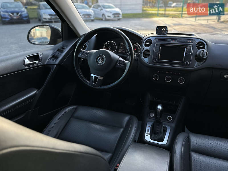 Позашляховик / Кросовер Volkswagen Tiguan 2016 в Шептицькому
