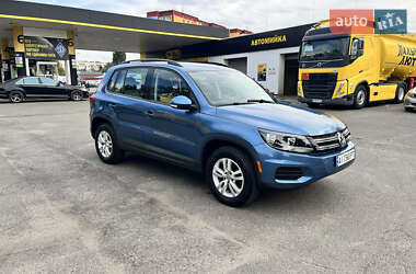 Позашляховик / Кросовер Volkswagen Tiguan 2016 в Києві