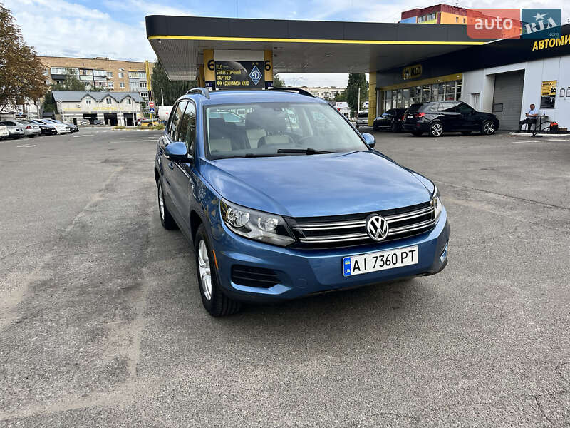 Позашляховик / Кросовер Volkswagen Tiguan 2016 в Василькові