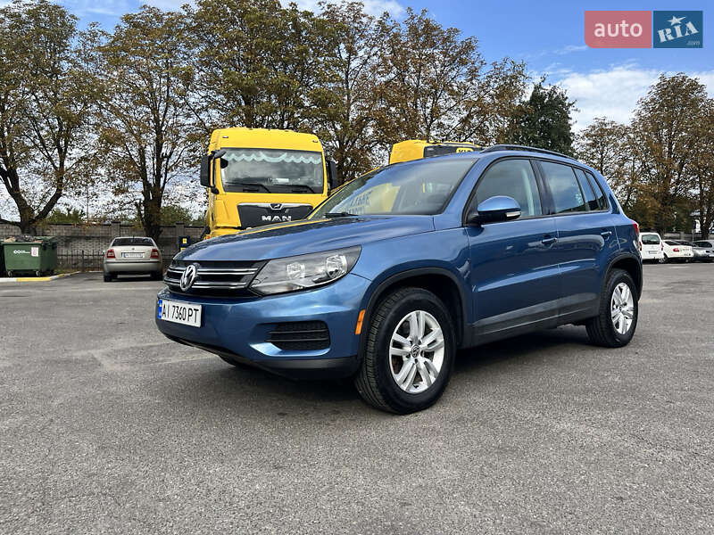 Позашляховик / Кросовер Volkswagen Tiguan 2016 в Василькові