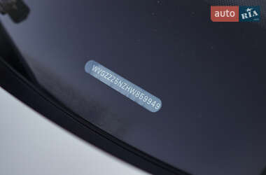 Внедорожник / Кроссовер Volkswagen Tiguan 2016 в 