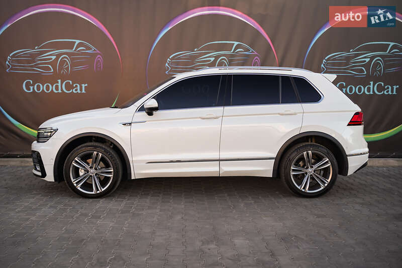 Внедорожник / Кроссовер Volkswagen Tiguan 2016 в Луцке
