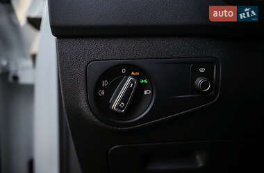 Внедорожник / Кроссовер Volkswagen Tiguan 2016 в 