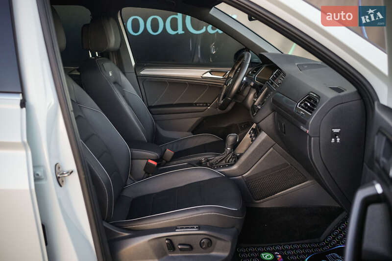 Внедорожник / Кроссовер Volkswagen Tiguan 2016 в Луцке