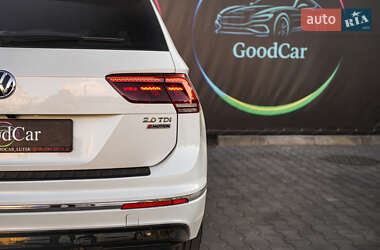 Внедорожник / Кроссовер Volkswagen Tiguan 2016 в 