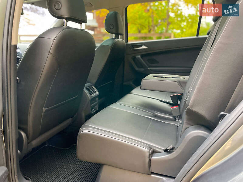 Внедорожник / Кроссовер Volkswagen Tiguan 2017 в Киеве фото 23 Внедорожник / Кроссовер Volkswagen Tiguan 2017 в Киеве