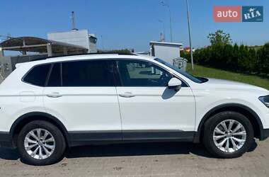 Внедорожник / Кроссовер Volkswagen Tiguan 2018 в Городке