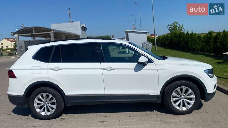 Внедорожник / Кроссовер Volkswagen Tiguan 2018 в Городке
