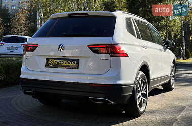 Внедорожник / Кроссовер Volkswagen Tiguan 2018 в 
