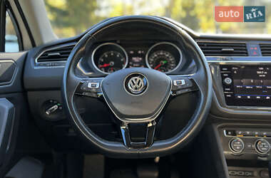 Внедорожник / Кроссовер Volkswagen Tiguan 2018 в 