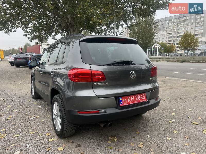 Позашляховик / Кросовер Volkswagen Tiguan 2015 в Дніпрі