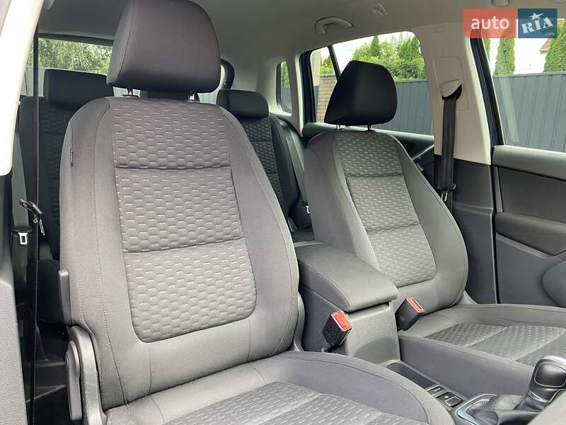 Внедорожник / Кроссовер Volkswagen Tiguan 2011 в Луцке фото 43 Внедорожник / Кроссовер Volkswagen Tiguan 2011 в Луцке
