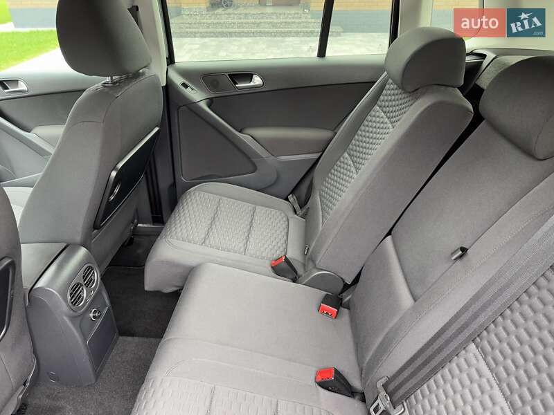 Внедорожник / Кроссовер Volkswagen Tiguan 2011 в Луцке фото 35 Внедорожник / Кроссовер Volkswagen Tiguan 2011 в Луцке