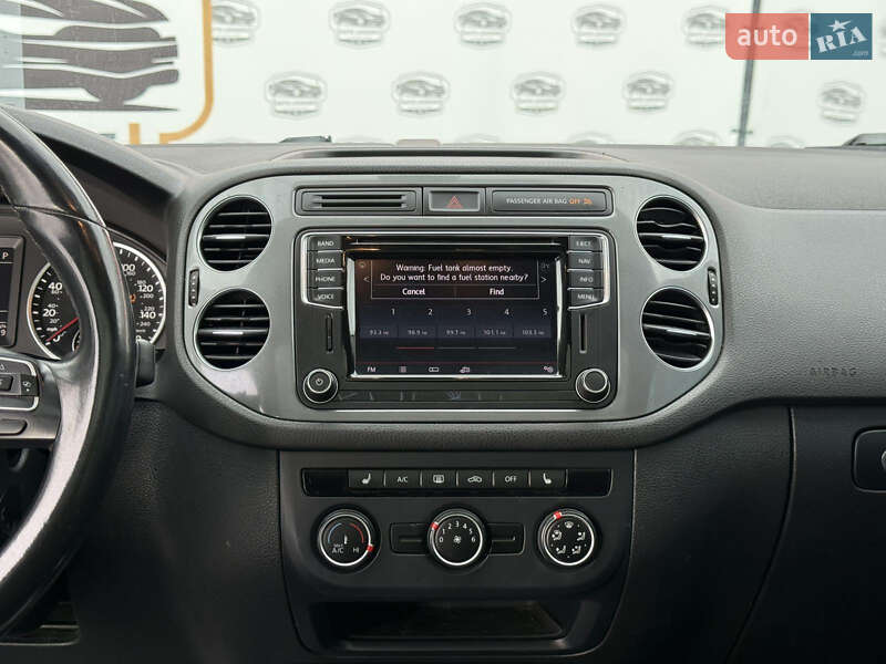 Внедорожник / Кроссовер Volkswagen Tiguan 2016 в Виннице