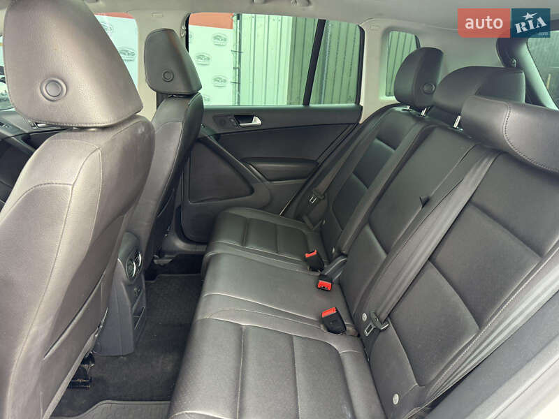 Внедорожник / Кроссовер Volkswagen Tiguan 2016 в Виннице