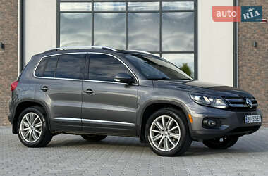 Внедорожник / Кроссовер Volkswagen Tiguan 2015 в 