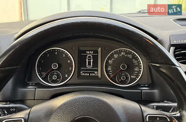 Внедорожник / Кроссовер Volkswagen Tiguan 2015 в 